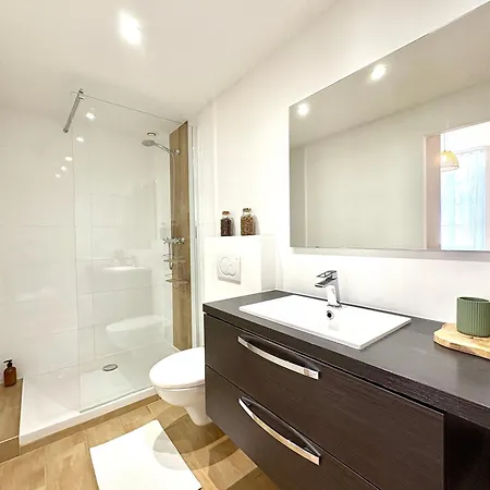 Daire Climatises - Vieil Antibes