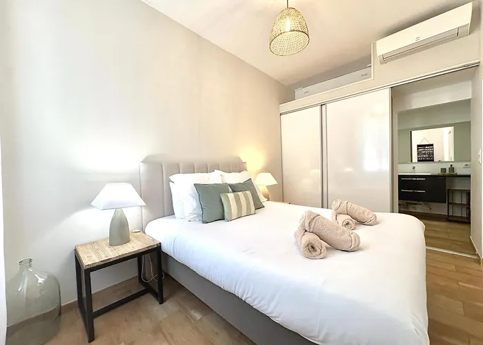 Climatisés - Vieil Appartement Antibes