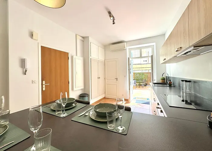 Climatisés - Vieil Appartement Antibes